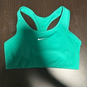 Nike Swoosh 1-Piece Pad Sports Bra